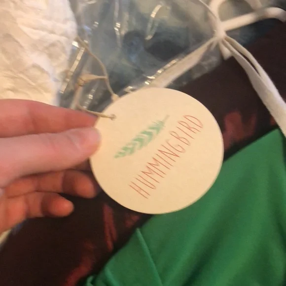 White wedding dress - Picture 3 of 3